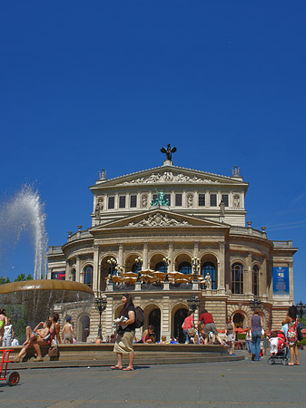 Foto Alte Oper mit Opernplatz - Frankfurt am Main