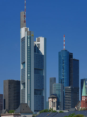 Commerzbank mit Maintower Fotos