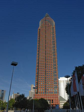 Foto Fahnen am Messeturm - Frankfurt am Main