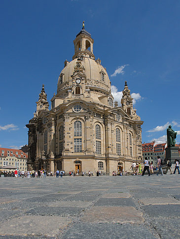 Frauenkirche und Neumarkt Foto 