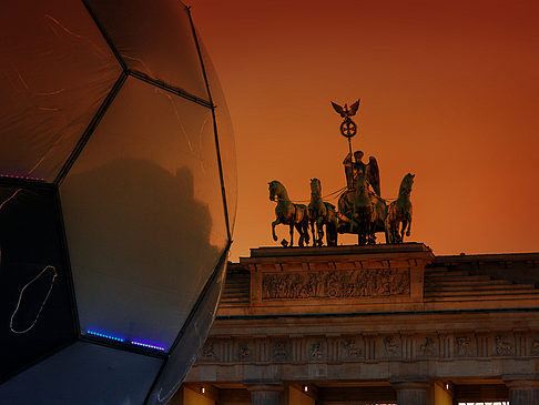 Brandenburger Tor zur WM 2006 Foto 