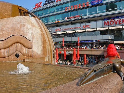 Foto Weltkugelbrunnen - Berlin