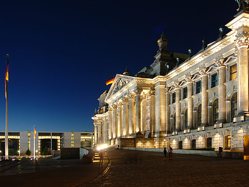 Reichstag bei Nacht Fotos