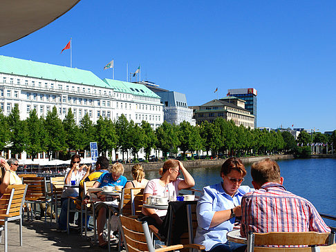 Brunchterrasse auf dem Alster Pavillon Foto 