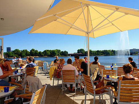 Foto Brunchterrasse auf dem Alster Pavillon