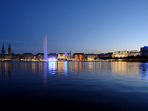 Binnenalster am Abend Foto 