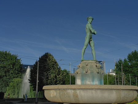 Merkurbrunnen