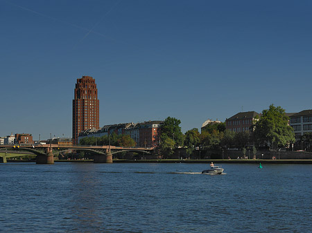 Main Plaza und Untermainbrücke Foto 