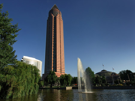 Fotos Messeturm mit Ludwig-Erhard-Anlage