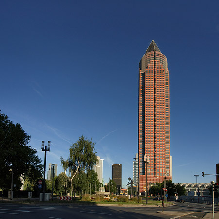 Foto Messeturm mit Ludwig-Erhard-Anlage