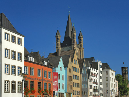 Groß St Martin hinter Fischmarkt Foto 