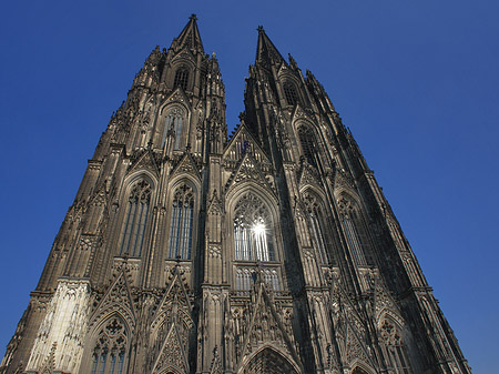 Westfassade des Kölner Doms Foto 