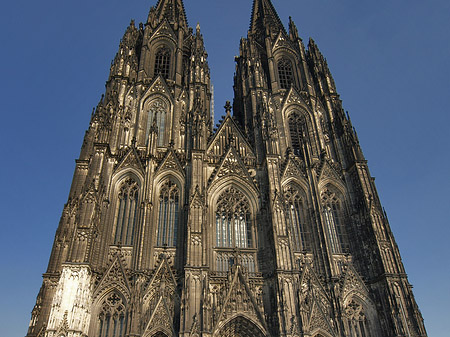 Foto Westfassade des Kölner Doms - Köln